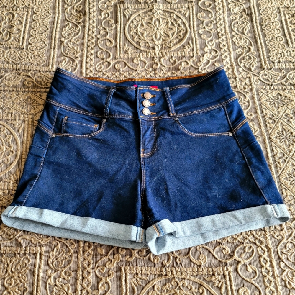 WAX JEAN | Butt, I Love You Triple Button Dark Denim Jean Shorts | Size Med